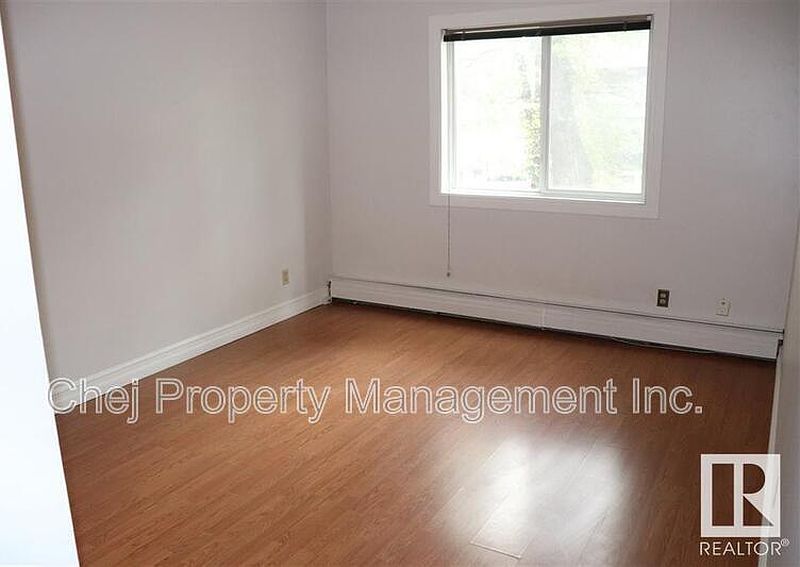 Edmonton Apartment for rent - 2 Bedrooms — photo 6