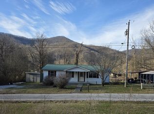 110 Tin Row Rd, Oliver Springs, TN 37840