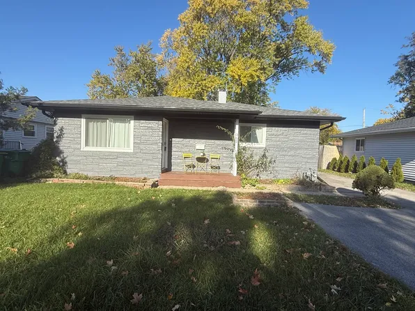 362 Marion Ct, Wheeling, IL 60090