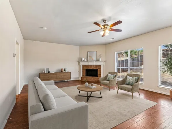1809 Morning Glory Dr, Corinth, TX 76210