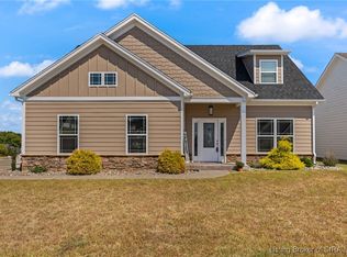 1034 Villas Ct, Greenville, IN 47124