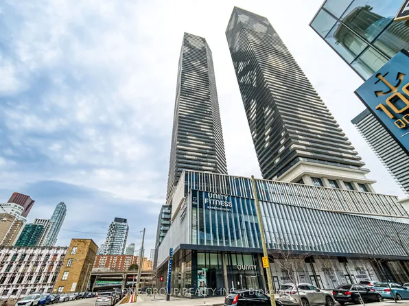 55 Cooper St #3616, Toronto, ON M5E 0G1