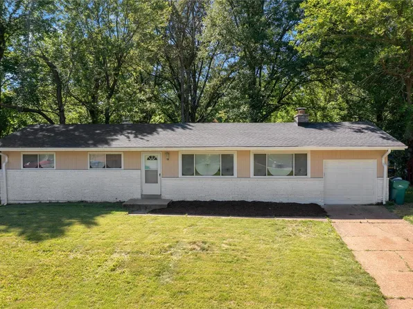 11579 Joslyn Ct, Saint Louis, MO 63138