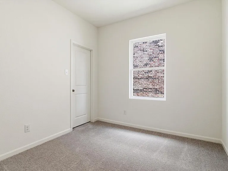 2120 Prairie Ln — Photo 12