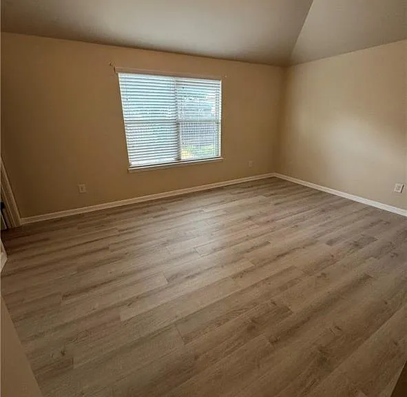 852 Nevis Way — Photo 13