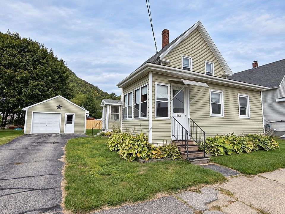 1st image of 867 4Th Avenue