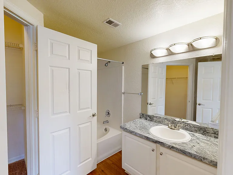 Ashton at Waterford Lakes — Photo 74