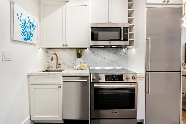 Sold by Compass | media 6