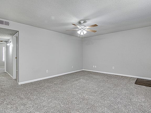 3rd image of 100 Ramada Ave #100