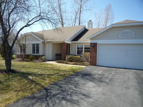 5 Patriot Dr, Plattsburgh, NY 12901