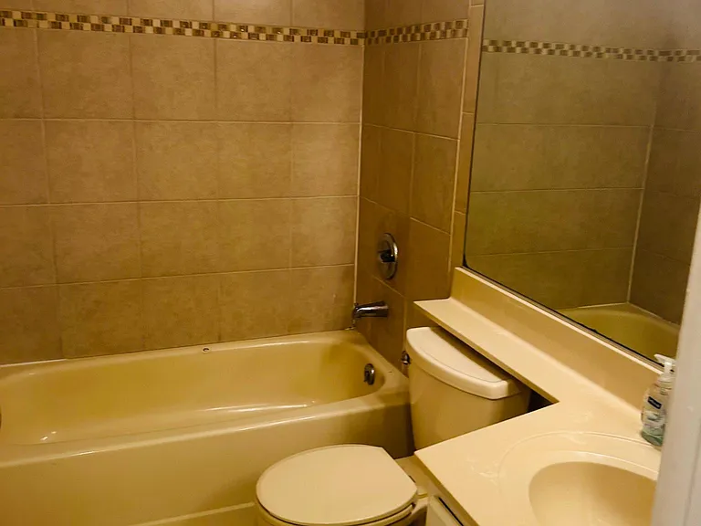309 Trinity Ct #3 — Photo 20