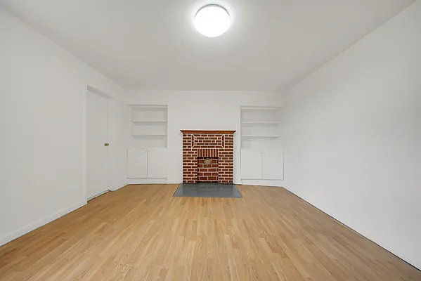 Rented by Compass | media 2