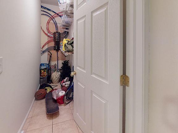 4th image of 1810 N 17th St #2