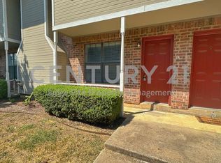 929 W Hickory St #A-10, Denton, TX 76201