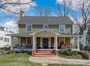 302 Ridgeway Dr, Greensboro, NC 27403