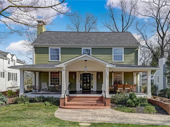 302 Ridgeway Dr, Greensboro, NC 27403