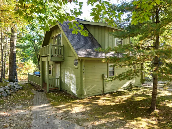 845 Golf Cottage Dr, Lewiston, MI 49756