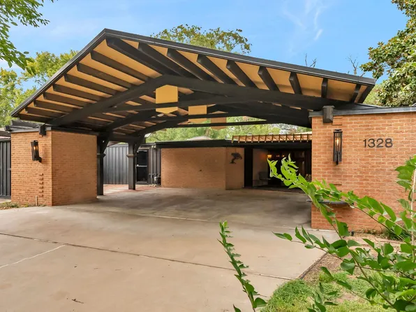 1328 N Minisa Dr, Wichita, KS 67203