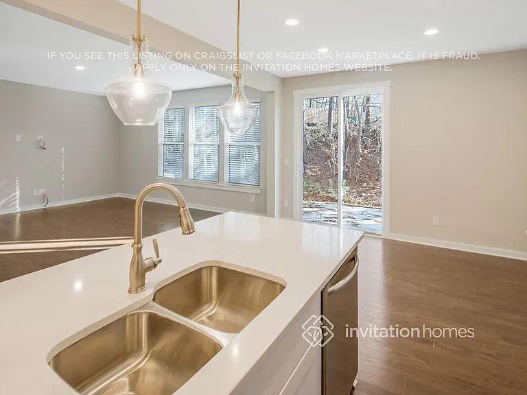 6313 Coatbridge Ln — Photo 12