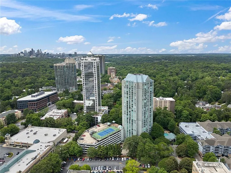 2870 Pharr Court South NW #NW-2602-2602 — Photo 39