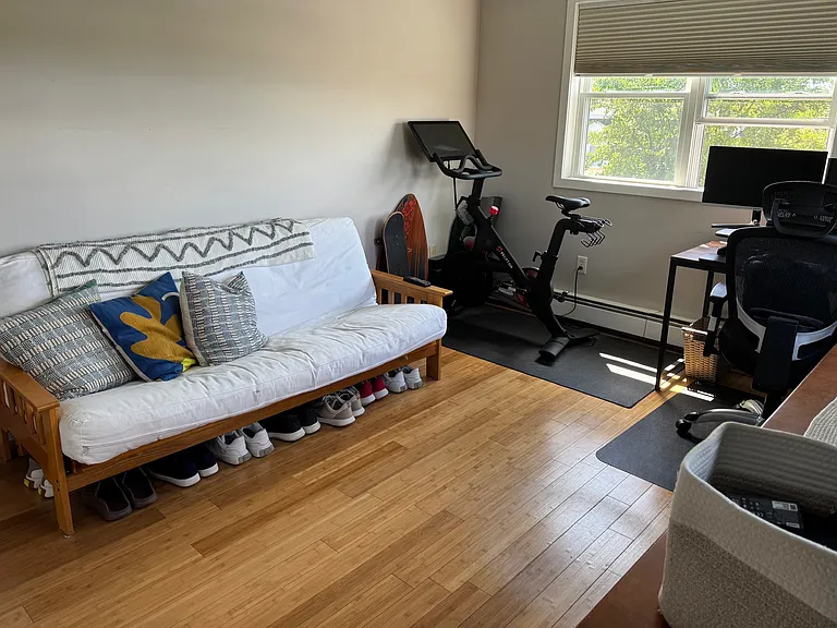Second bedroom