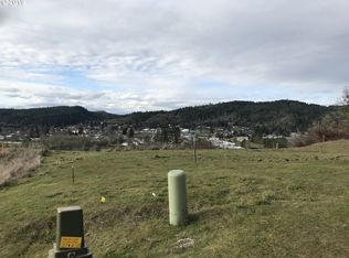 639 Valley Vista St, Sutherlin, OR 97479