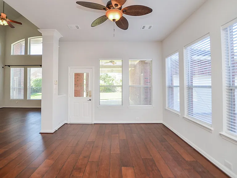 4315 Village Forest Dr — Photo 11