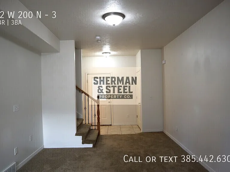 22 W 200 N #3 — Photo 14