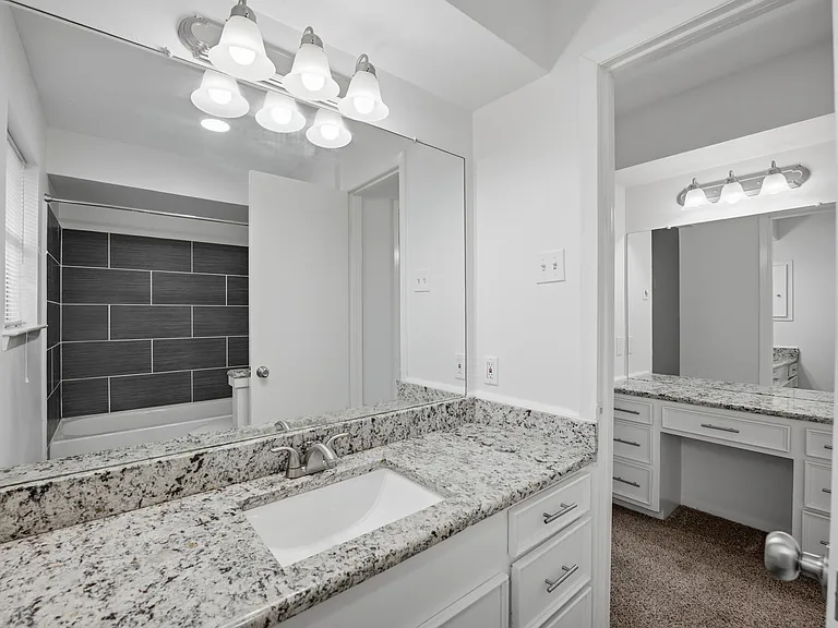 11231 Park Central Pl — Photo 24