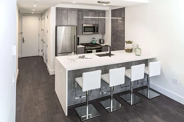 Rented by Kahen Properties | media 42