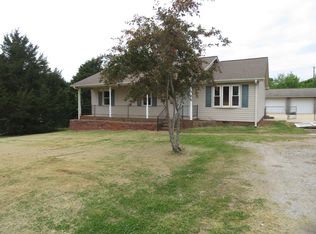 2479 Old Furnace Rd, Boiling Springs, SC 29316