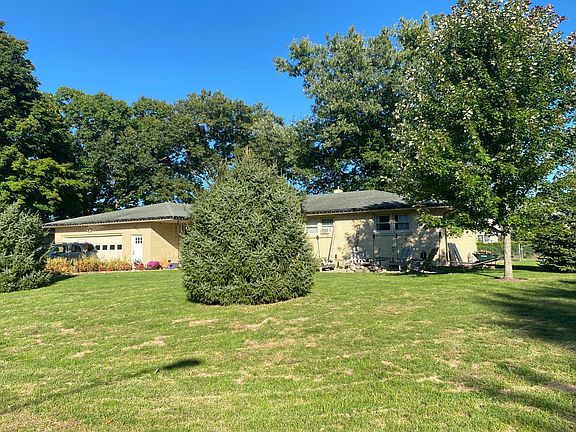 2nd image of 5843 Ponderosa Dr