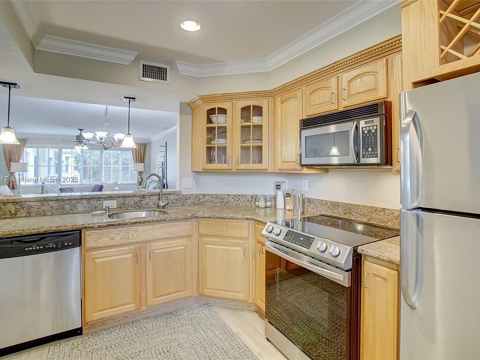 1st image of 1501 E Broward Blvd APT 606