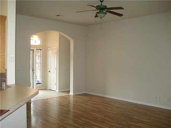 5th image of 2216 SW 137th Pl