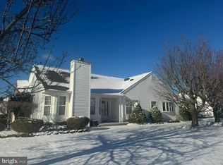 17 Cardigan Dr, Toms River, NJ 08757