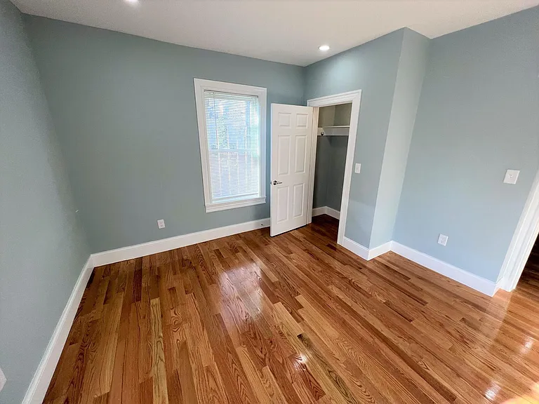 372 Oxford St #4 — Photo 10