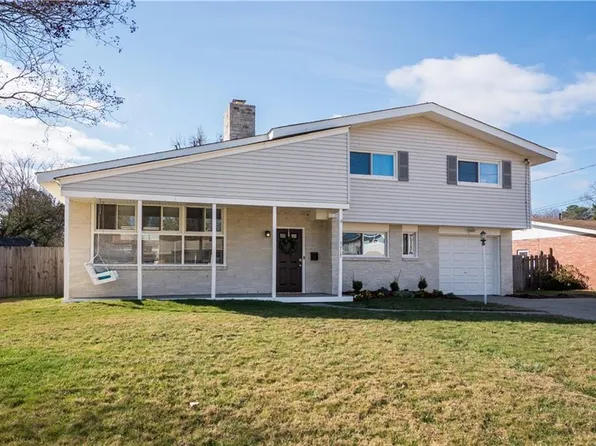 3717 Marilyn Ln, Virginia Beach, VA 23452