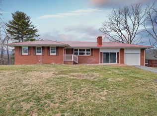317 Swords Creek Rd, Honaker, VA 24260