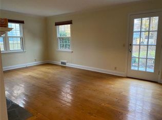 2 Sunlight Springs Rd, Lakewood, NJ 08701