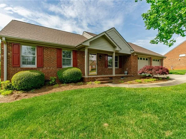 1919 Meadowview Dr, Graham, NC 27253