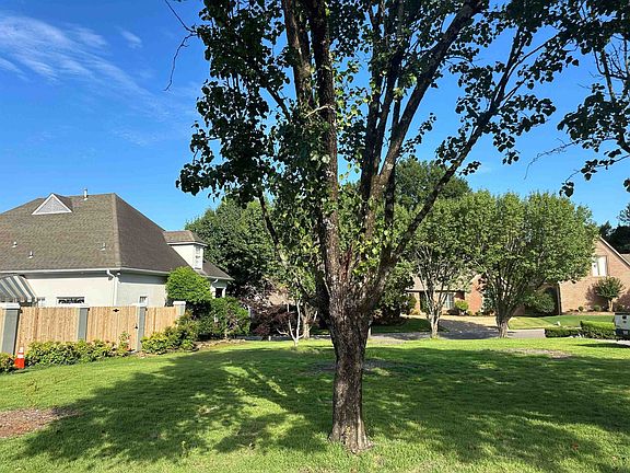 4th image of 2474 Eagleridge Ln #29