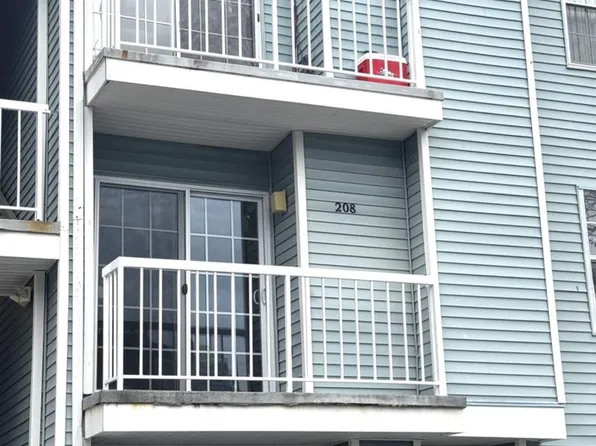 208 Heathercroft #208, Egg Harbor Township, NJ 08234