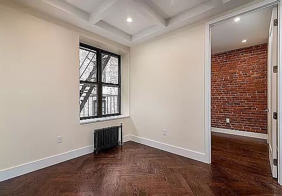 4th image of 921 Washington Ave #510