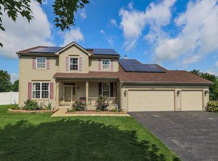 256 Fox Bend Cir, Bolingbrook, IL 60440