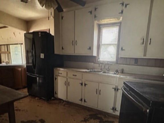 3rd image of 113 Iden St