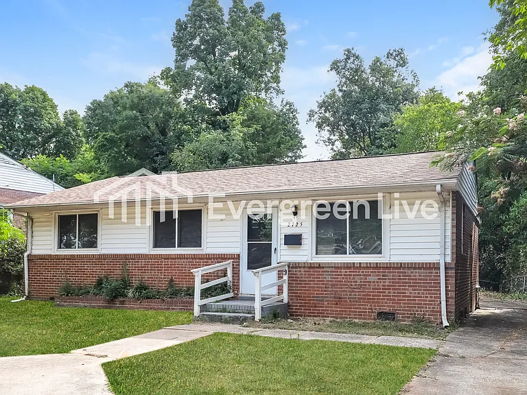 2725 Teresa Ave — Photo 2