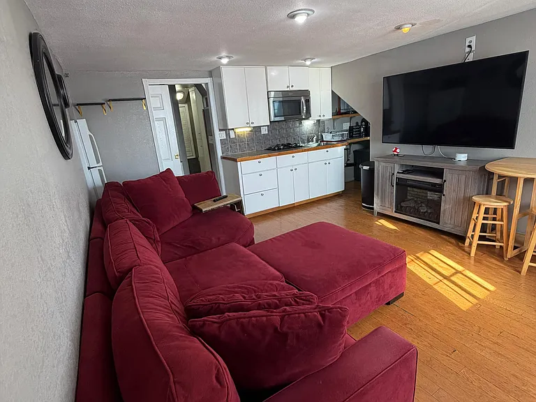 310 Park St #312 — Photo 2