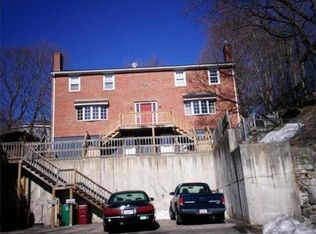 190 1st St, Lowell, MA 01850