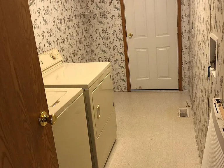 2729 Cahill St — Photo 15