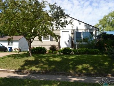 807 N Mable Ave, Sioux Falls, SD, 57103